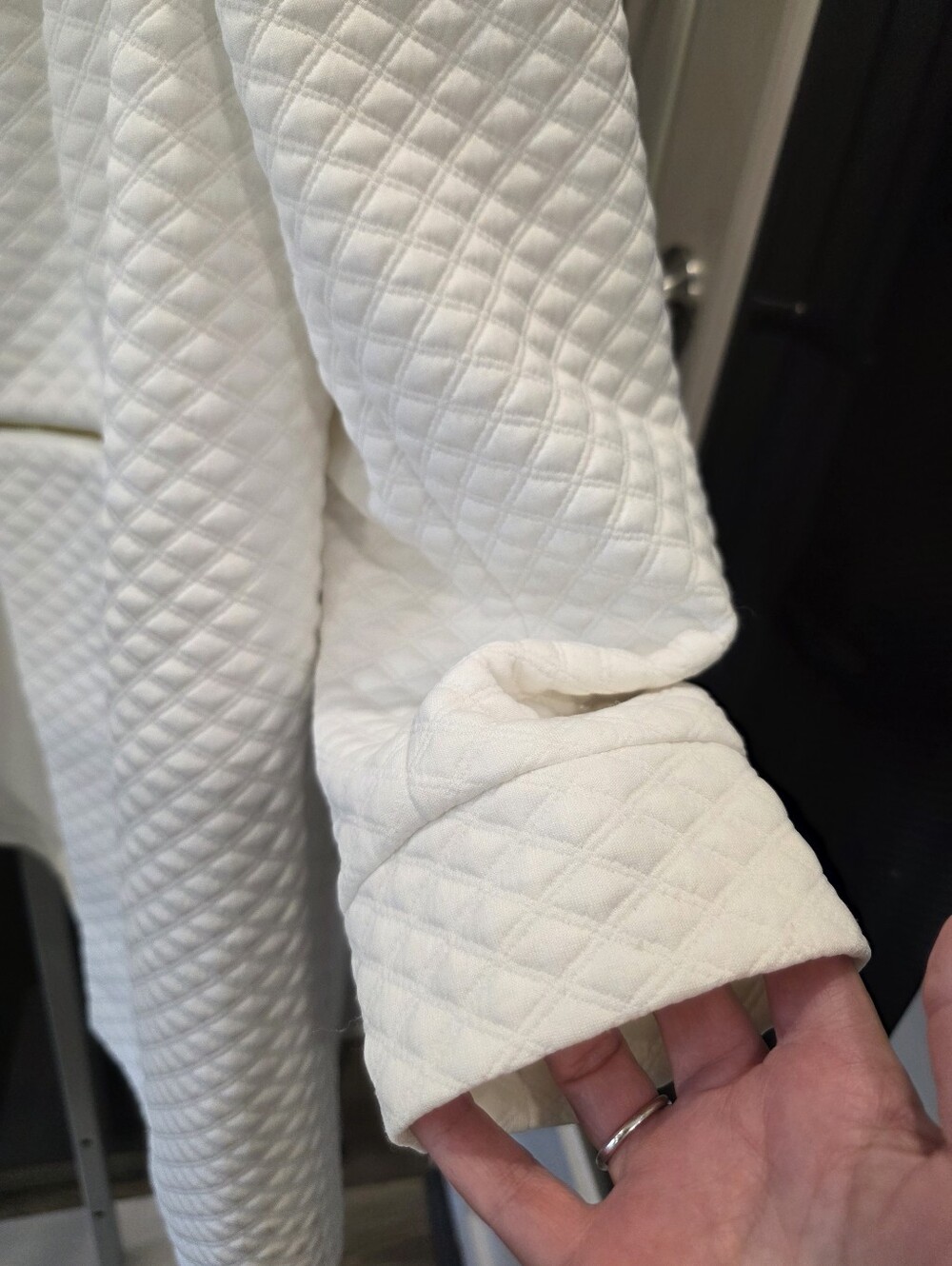 Jones Studio Cream Quilted Open-Front Trench Coat with Gold Zippers - Picture 5 of 11